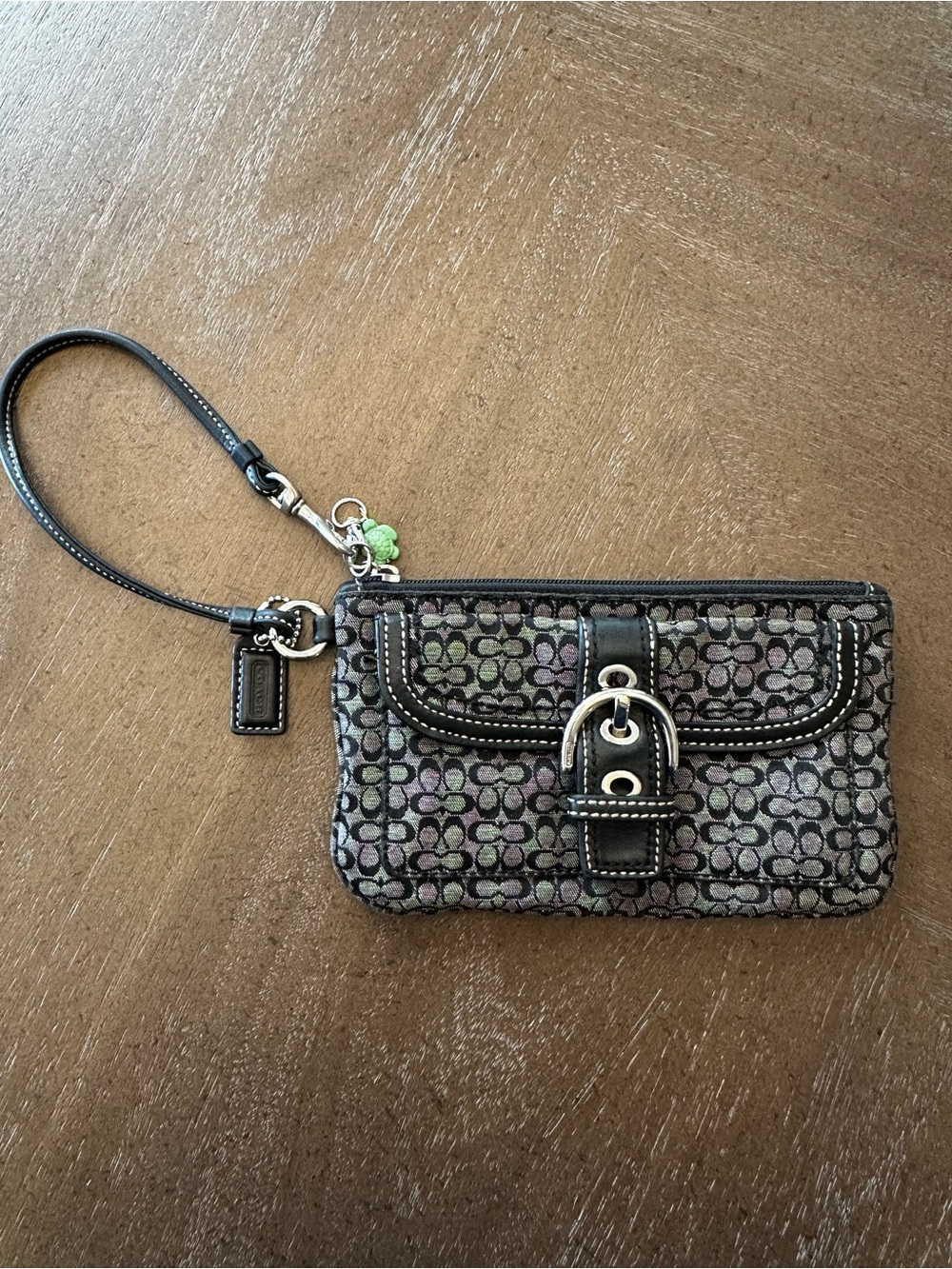 Coach Soho Signature Canvas Buckle Wristlet Y2K Vintage